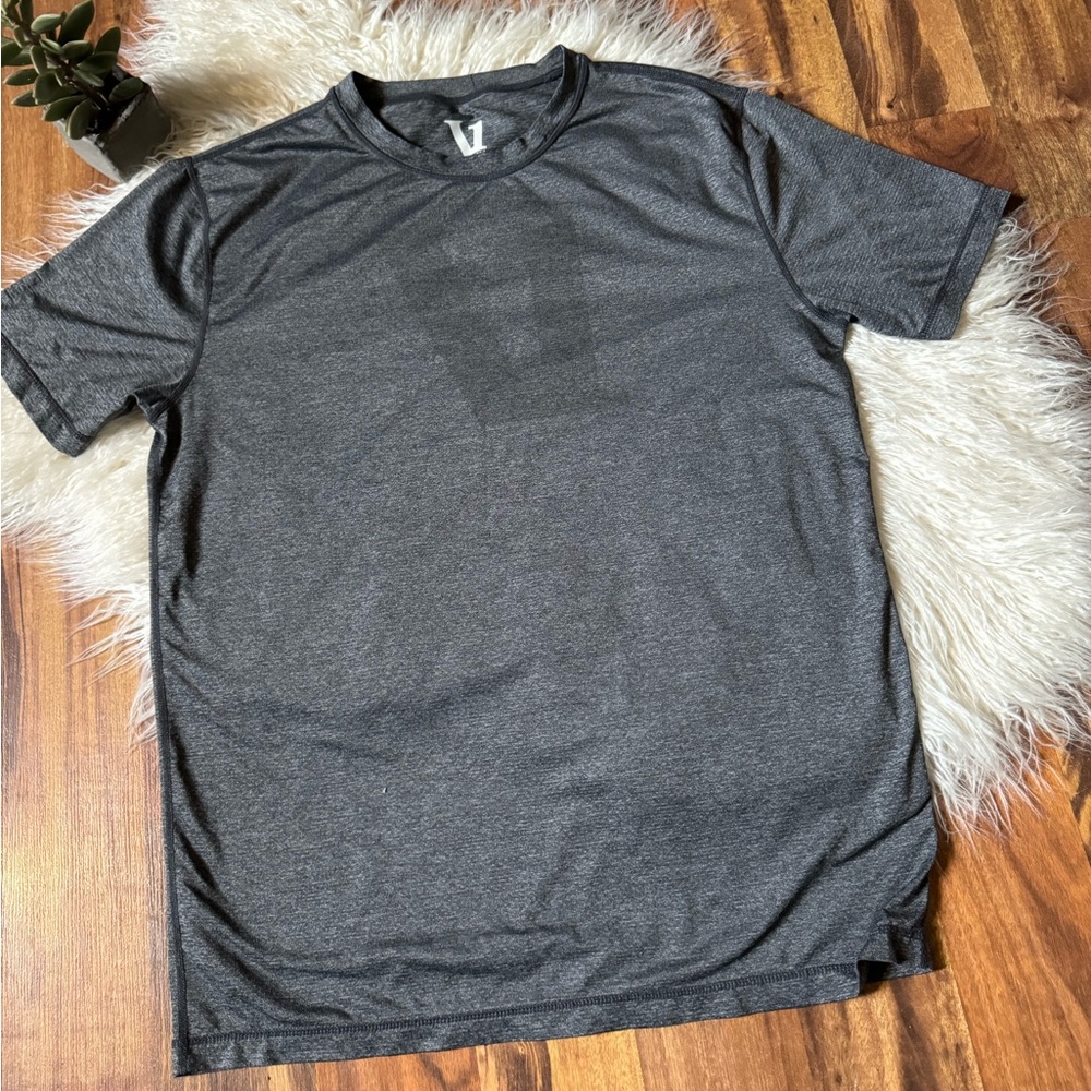 Vuori Gray Short Sleeve Tee